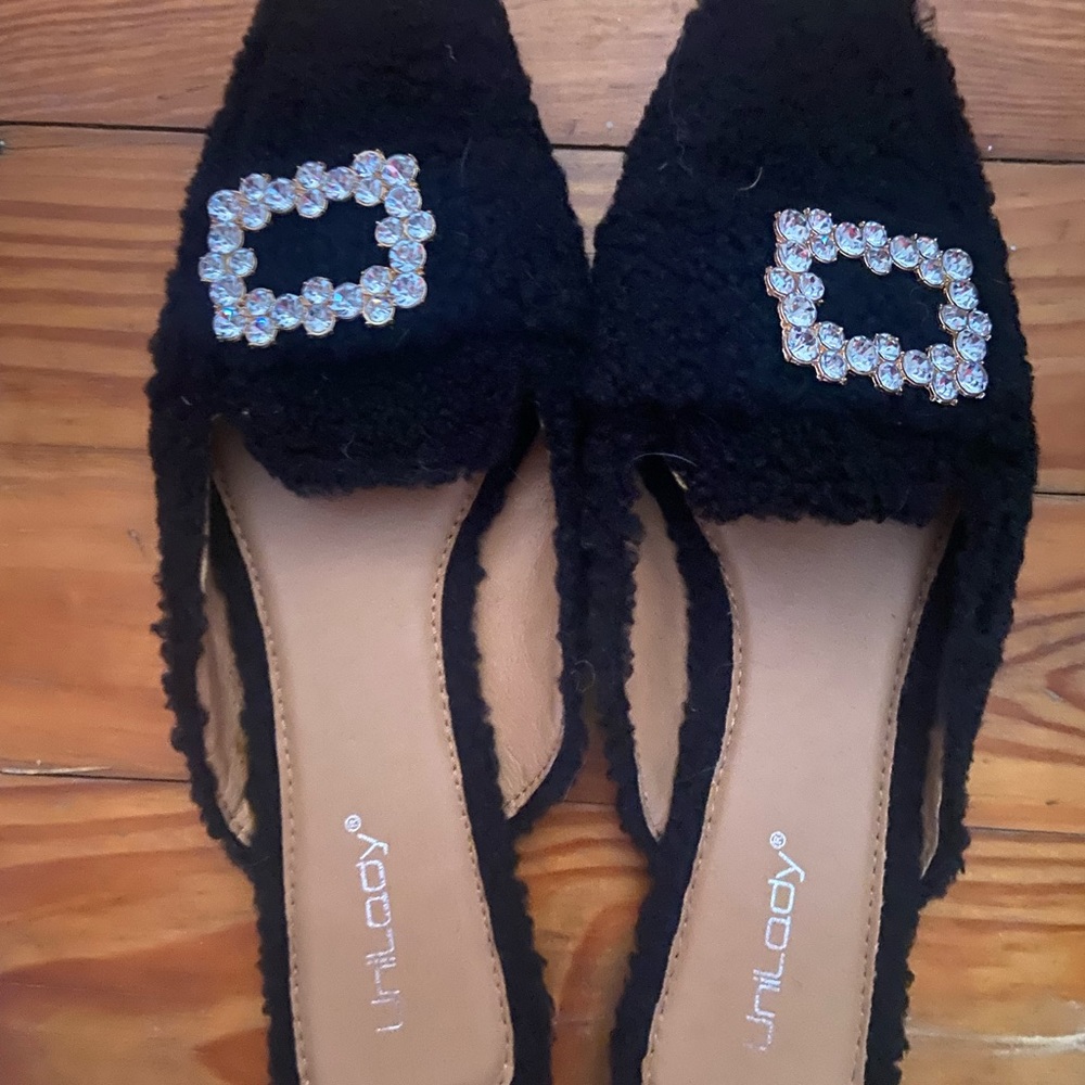 Cozy mules